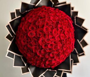 100 Red Roses Bouquet